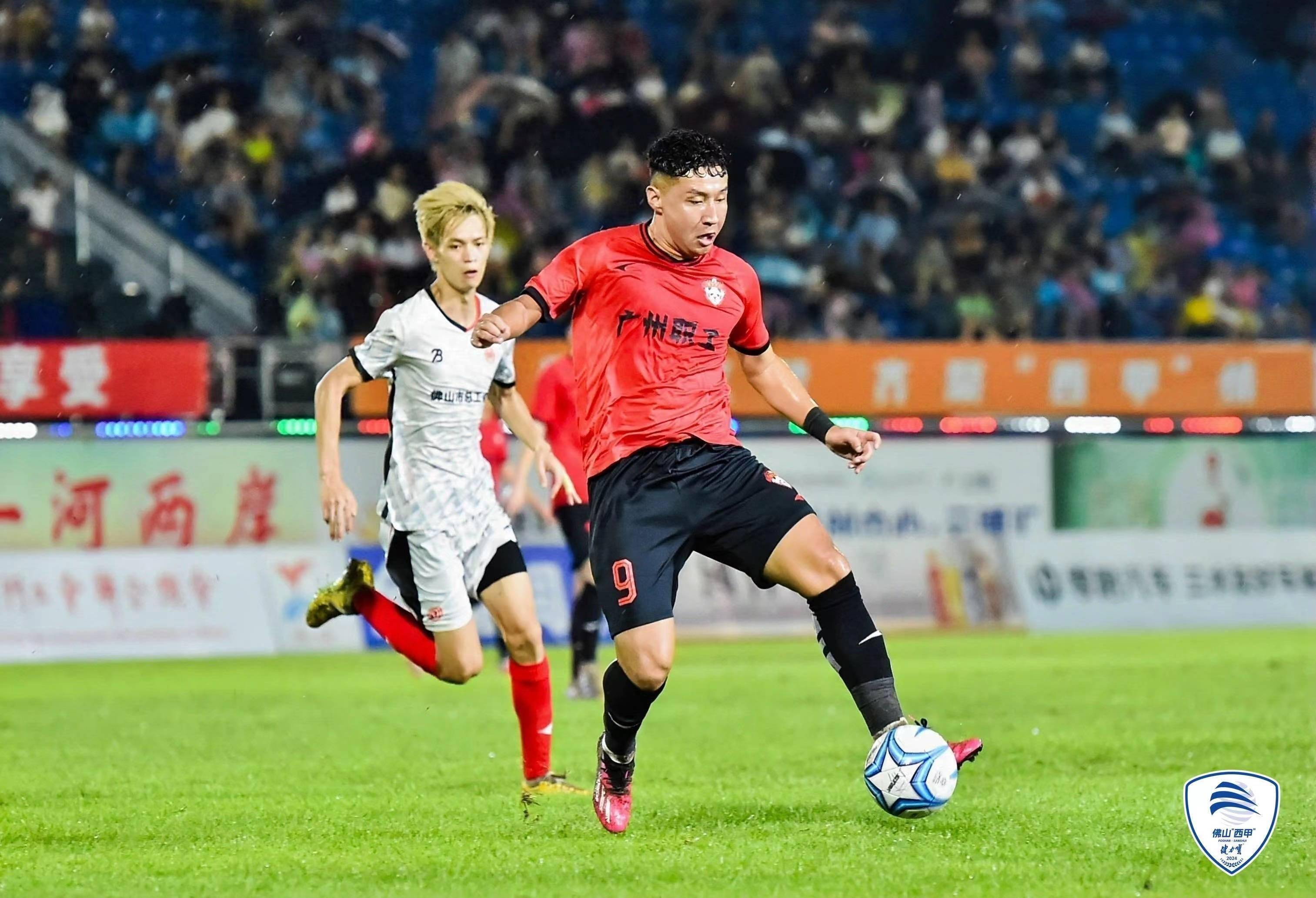 佛山队在比赛中击败对手,实力横溢 佛山队在比赛中击败对手,实力横溢