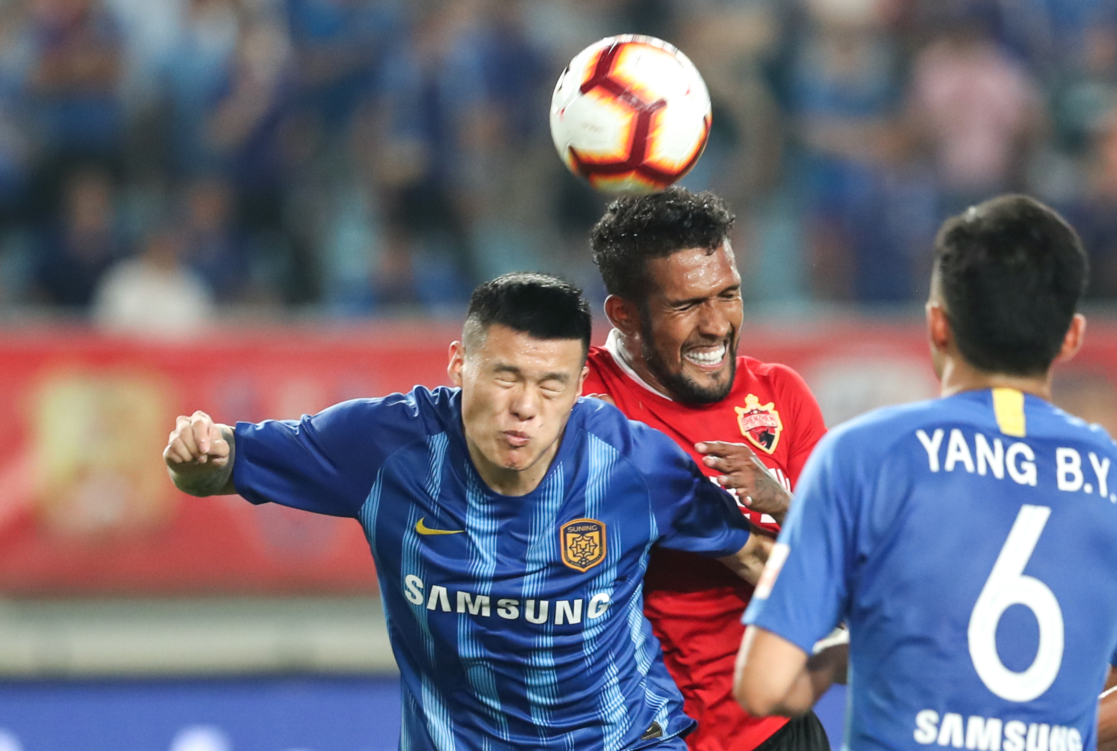 包含深圳佳兆业客场作战，战胜江苏苏宁的词条