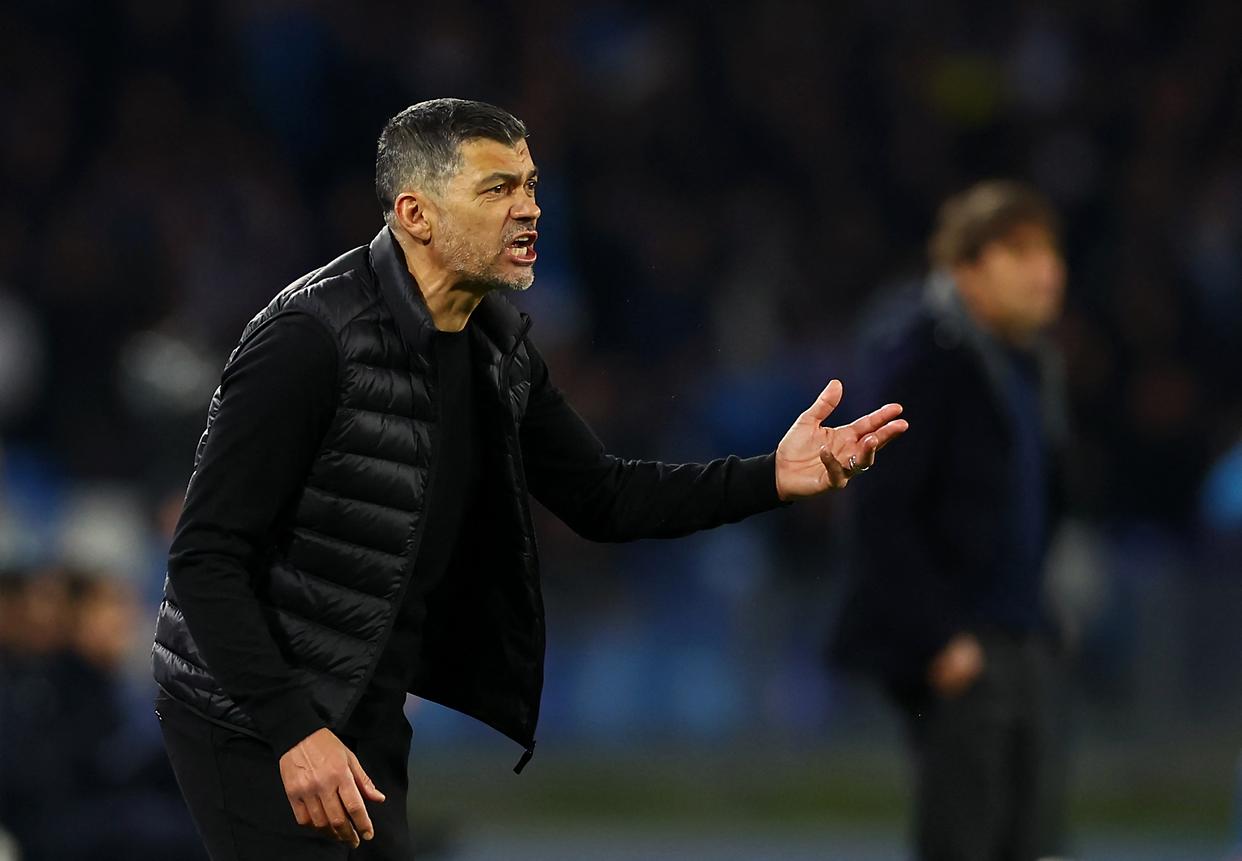 AC米兰客场战平那不勒斯,保持不败纪录的简单介绍 AC米兰客场战平那不勒斯,保持不败纪录的简单介绍