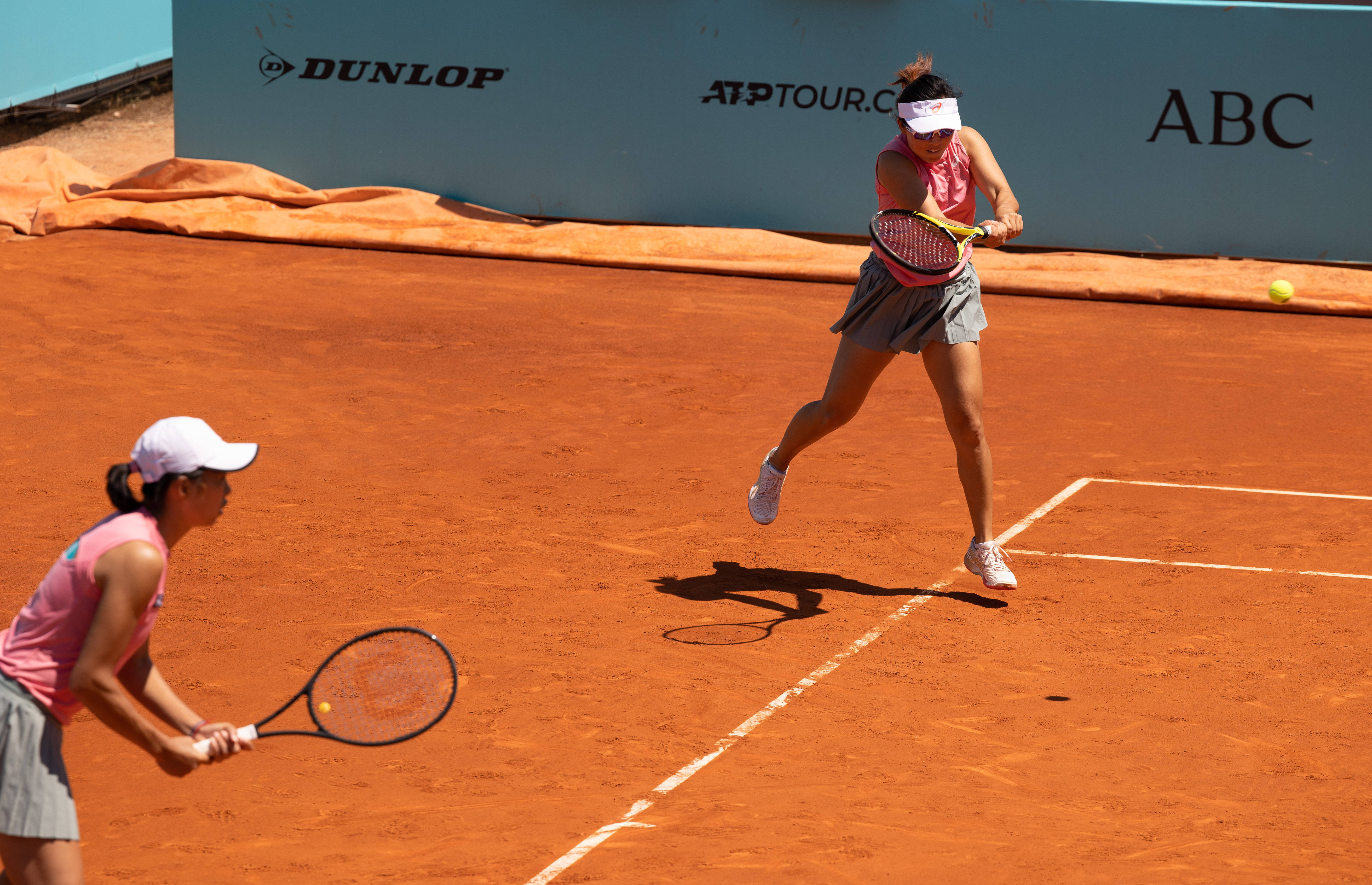 开云体育平台APP-包含网球赛事精彩瞬间盘点,年度回顾震撼登场的词条