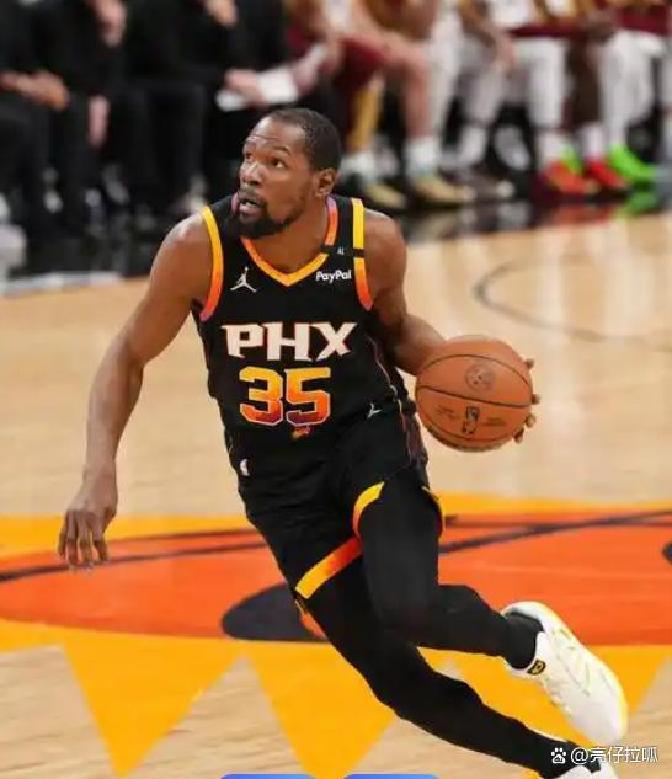 火箭轻取灰熊，米切尔点燃赛场