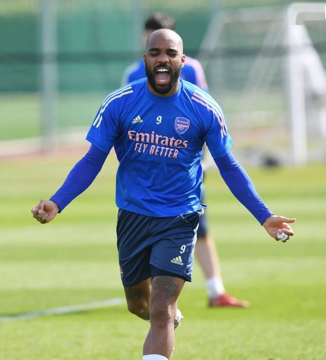 开云平台-法国队轻取中国队,波尔状态火热