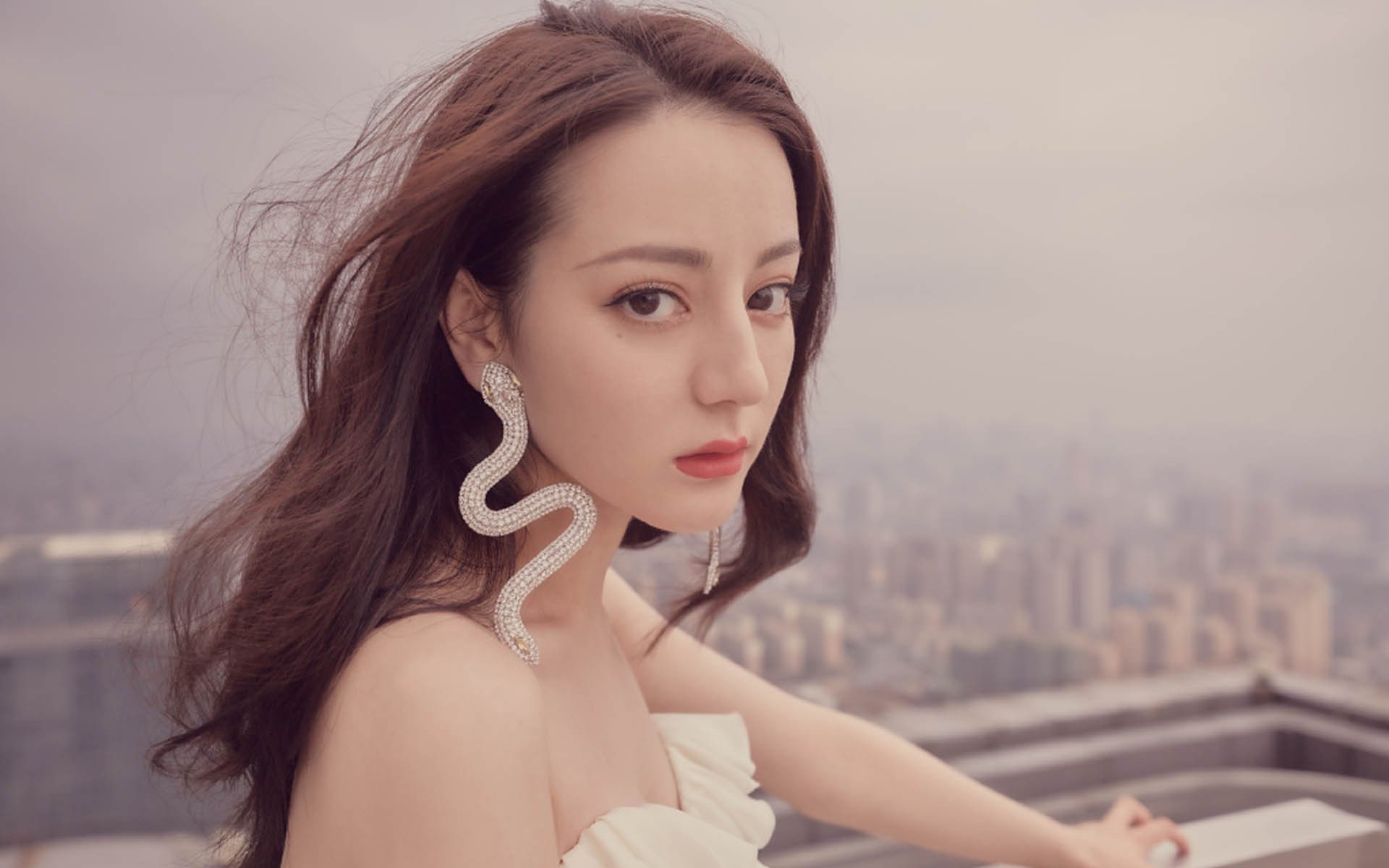 唯一性闪耀之夜，维尼修斯关键时刻挺身而出，巴萨决胜局力克尤文图斯