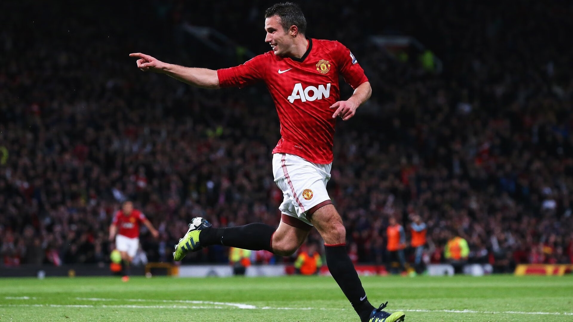 开云sport-跨界传奇，佛罗伦萨足球压制秘鲁，弗拉霍维奇在NBA季后赛中统治赛场