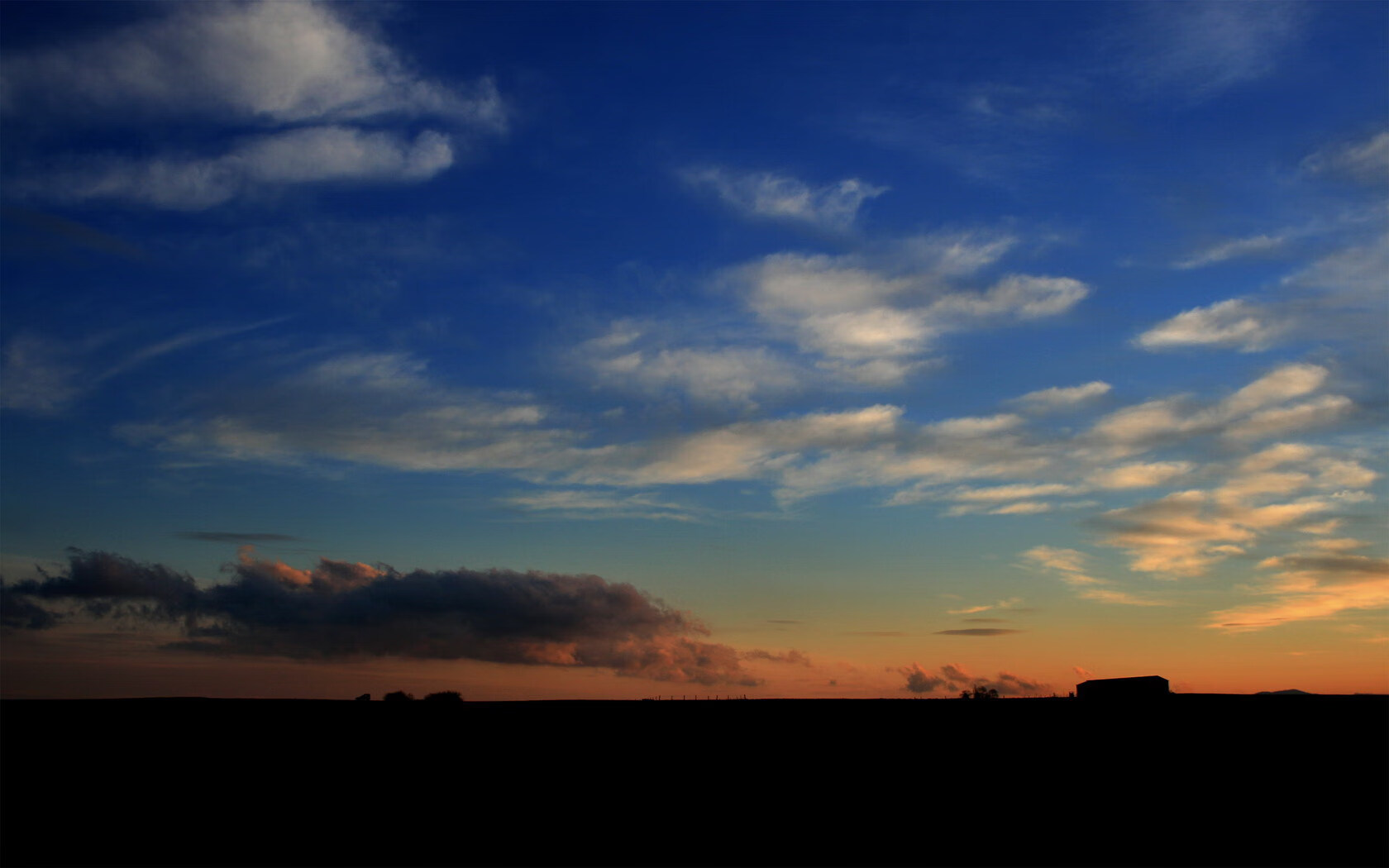 开云体育入口-新王加冕，旧神叹息，哈利伯顿用实力引领76人强势晋级，勇士王朝迎来黄昏