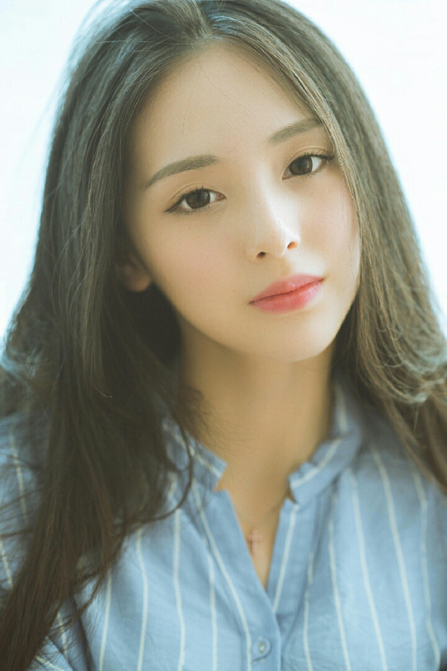 竞速绿茵双重奏，当F1新锐挑战王座，丹麦童话终结蓝白神话